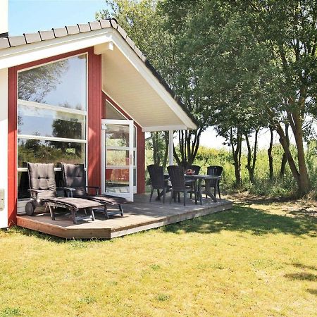 Three-Bedroom Holiday Home In Grossenbrode 8 Eksteriør billede