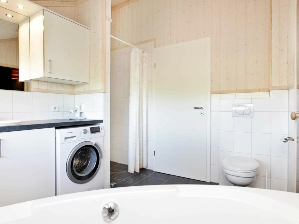 Three-Bedroom Holiday Home In Grossenbrode 8 Værelse billede
